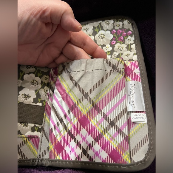 Thirty-One Fold-N-Go Brown Floral Design Tri Fold w/ Tie & Pocket Elastic - Picture 6 of 6